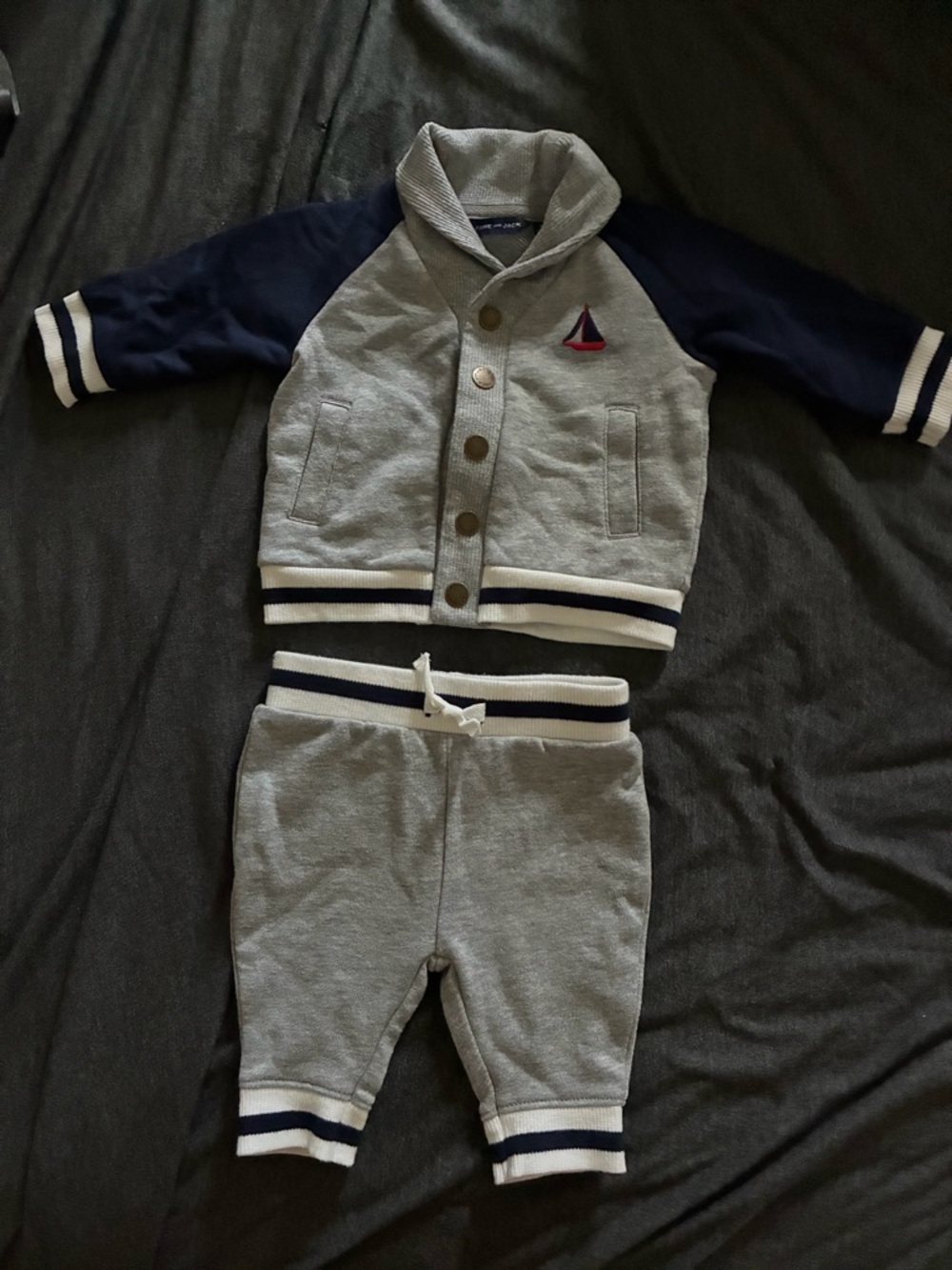 Like-New Janie and Jack Raglan Sweatshirt & Jogger Set